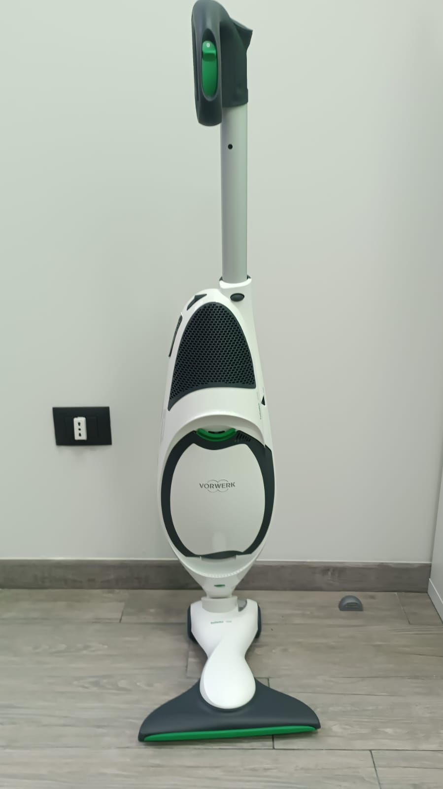 Aspirapolvere folletto vk150 con accessori